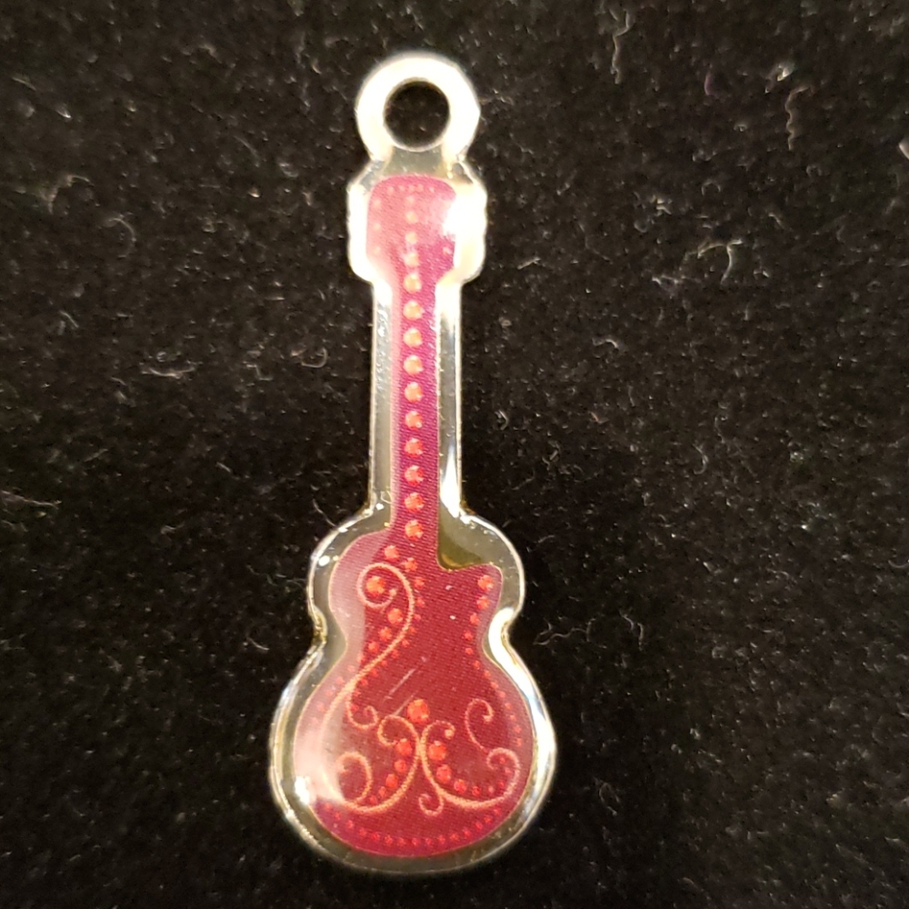 Disney's Hanna Montanna Pendant